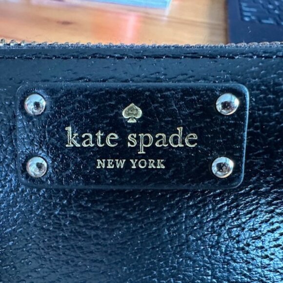 KATE SPADE GROVE STREET NEDA LEATHER ZIP AROUND WALLET WLRU2820 - Picture 2 of 5